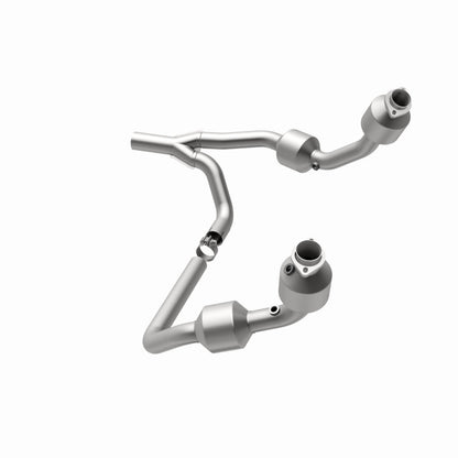 MagnaFlow Jeep Wrangler OEM Grade Federal / EPA Compliant Direct-Fit Catalytic Converter 49689 360 Degree Image Set