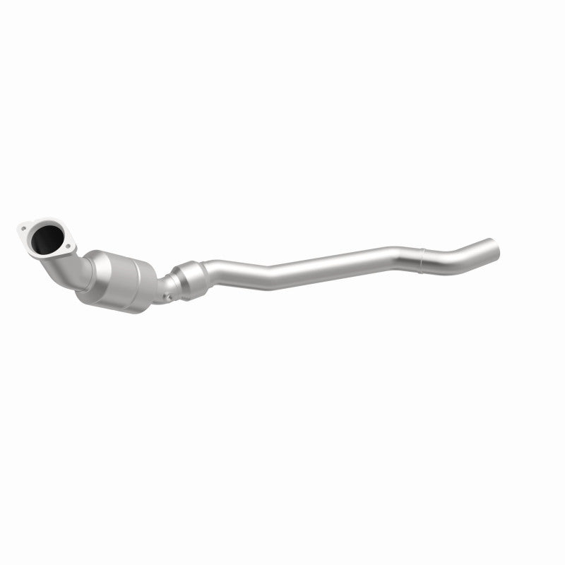 MagnaFlow OEM Grade Federal / EPA Compliant Direct-Fit Catalytic Converter 51585 360 Degree Image Set