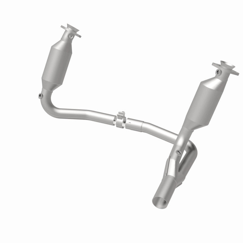 Magnaflow 2004 Dodge Dakota 3.7L Direct Fit Catalytic Converter 4651657 4651657 360 Degree Image Set