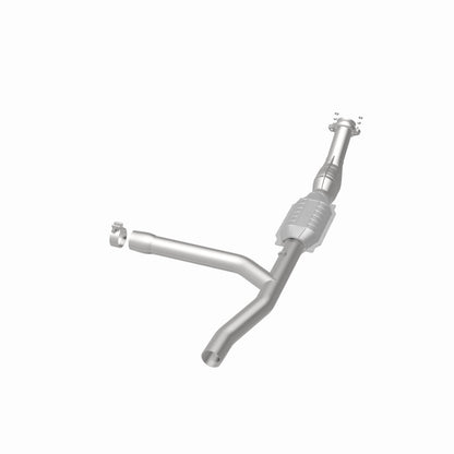 MagnaFlow Ford F-150 HM Grade Federal / EPA Compliant Direct-Fit Catalytic Converter 23317 360 Degree Image Set