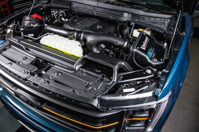 Volant 21-22 Ford F-150 EcoBoost / Raptor 3.5LTurbo Donaldson PowerCore Closed Box Air Intake System 191356 191356 Photo - Mounted