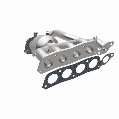 Magnaflow 18-19 Toyota Camry 2.5L Direct-Fit Catalytic Converter 22-258 22-258 360 Degree Image Set