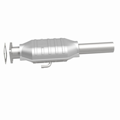 MagnaFlow Standard Grade Federal / EPA Compliant Direct-Fit Catalytic Converter 23229 360 Degree Image Set