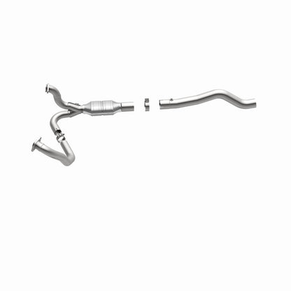 MagnaFlow Dodge Ram 1500 HM Grade Federal / EPA Compliant Direct-Fit Catalytic Converter 93416 360 Degree Image Set