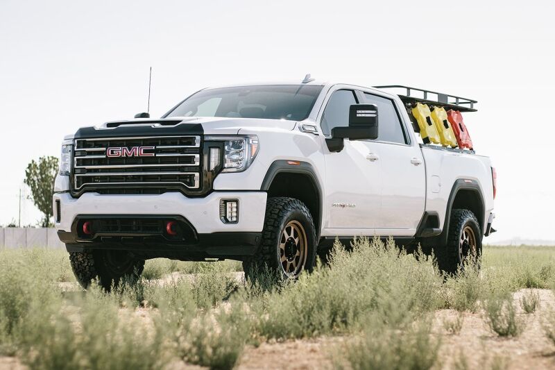 Cognito 20-24 Chevy/GMC Silverado/Sierra 2500/3500 HD 2WD/4WD 3in Standard Leveling Lift Kit 110-91247 110-91247 Photo - lifestyle view