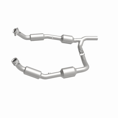 MagnaFlow Ford California Grade CARB Compliant Direct-Fit Catalytic Converter 5582640 360 Degree Image Set