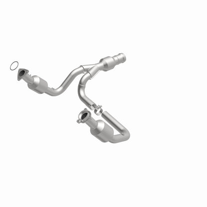 MagnaFlow OEM Grade Federal / EPA Compliant Direct-Fit Catalytic Converter 52617 360 Degree Image Set