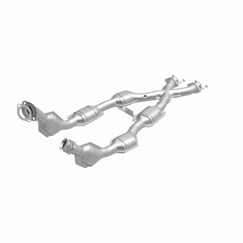 MagnaFlow Ford Mustang HM Grade Federal / EPA Compliant Direct-Fit Catalytic Converter 93348 360 Degree Image Set