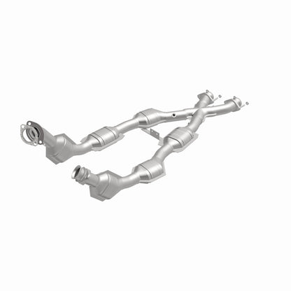 MagnaFlow Ford Mustang HM Grade Federal / EPA Compliant Direct-Fit Catalytic Converter 93348 360 Degree Image Set