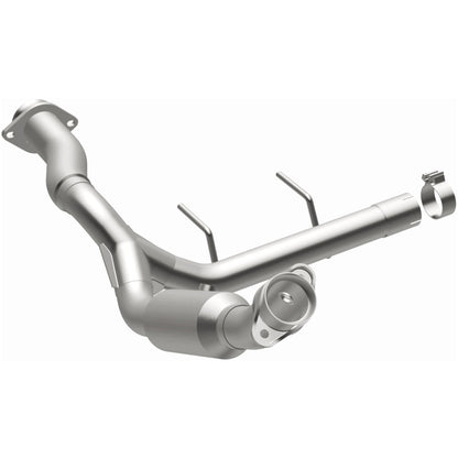 MagnaFlow Ford F-150 OEM Grade Federal / EPA Compliant Direct-Fit Catalytic Converter 21-470 Photo - out of package