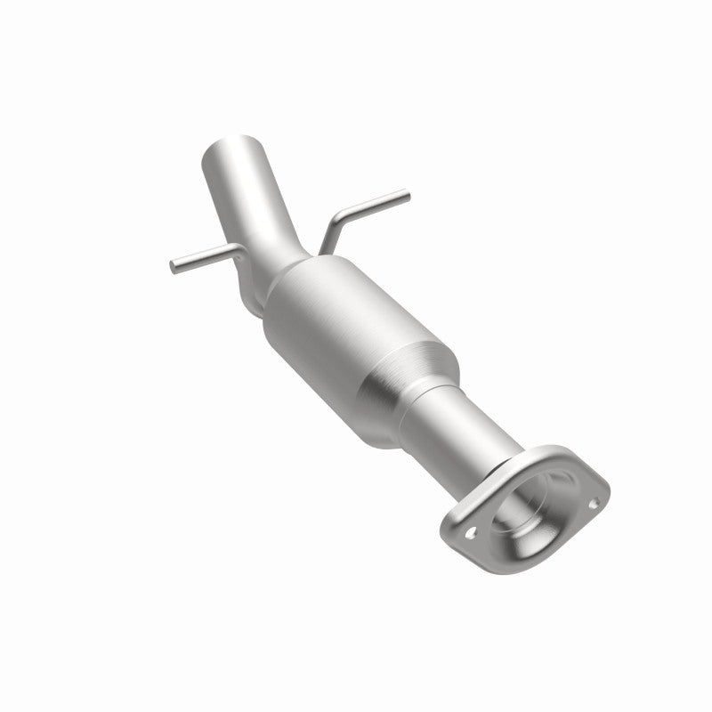 MagnaFlow Toyota Highlander OEM Grade Federal / EPA Compliant Direct-Fit Catalytic Converter 52537 360 Degree Image Set