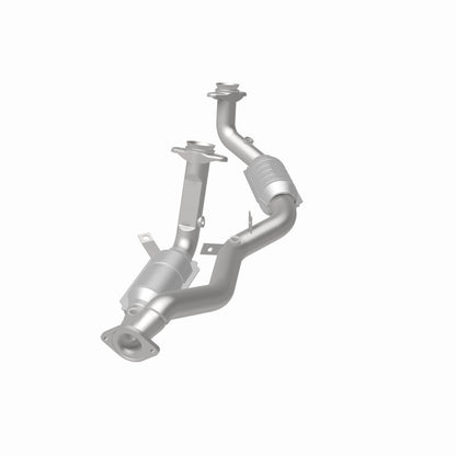 MagnaFlow Ford Taurus California Grade CARB Compliant Direct-Fit Catalytic Converter 444033 360 Degree Image Set