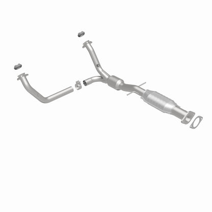 MagnaFlow HM Grade Federal / EPA Compliant Direct-Fit Catalytic Converter 23717 360 Degree Image Set
