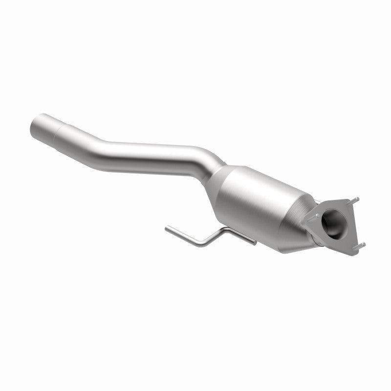 MagnaFlow Volkswagen Touareg OEM Grade Federal / EPA Compliant Direct-Fit Catalytic Converter 51154 360 Degree Image Set