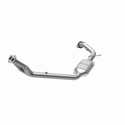 MagnaFlow Isuzu HM Grade Federal / EPA Compliant Direct-Fit Catalytic Converter 23636 360 Degree Image Set