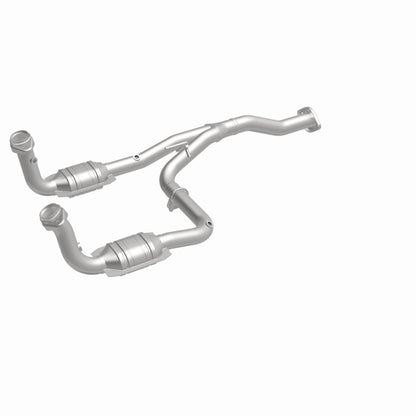MagnaFlow Jeep Liberty OEM Grade Federal / EPA Compliant Direct-Fit Catalytic Converter 49186 360 Degree Image Set