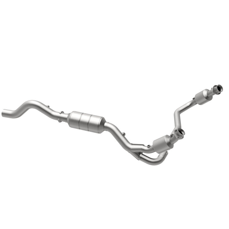 MagnaFlow Dodge Durango OEM Grade Federal / EPA Compliant Direct-Fit Catalytic Converter 51351 360 Degree Image Set