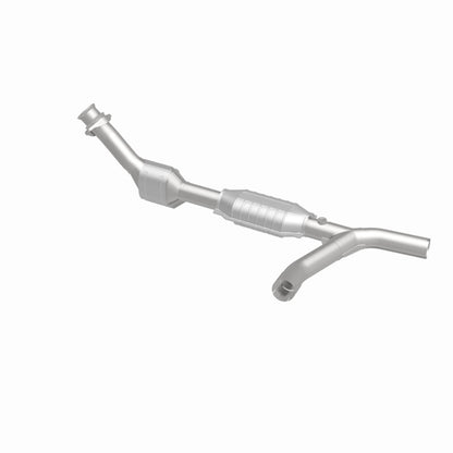 MagnaFlow Ford OEM Grade Federal / EPA Compliant Direct-Fit Catalytic Converter 49426 360 Degree Image Set