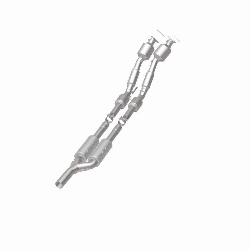 MagnaFlow Volkswagen Passat California Grade CARB Compliant Direct-Fit Catalytic Converter 551838 360 Degree Image Set