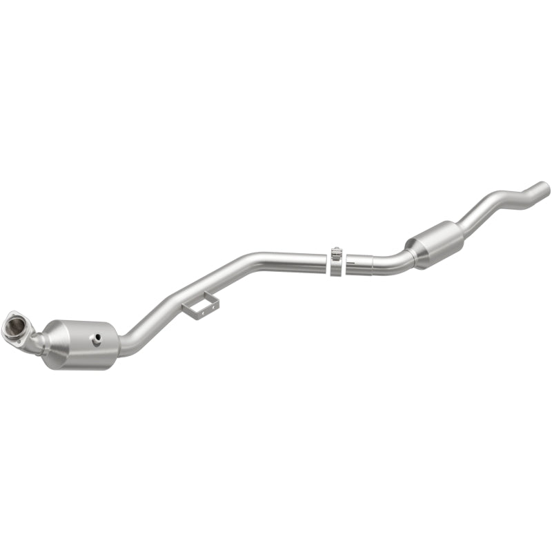 MagnaFlow Mercedes-Benz E350 California Grade CARB Compliant Direct-Fit Catalytic Converter 551666 Photo - Primary