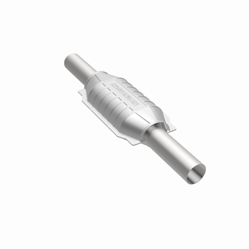 MagnaFlow Standard Grade Federal / EPA Compliant Direct-Fit Catalytic Converter 23467 360 Degree Image Set