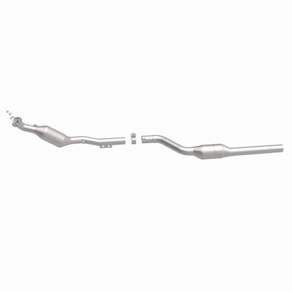 MagnaFlow Mercedes-Benz E430 OEM Grade Federal / EPA Compliant Direct-Fit Catalytic Converter 51687 360 Degree Image Set