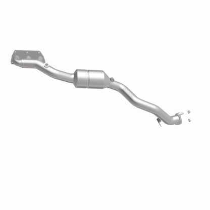 MagnaFlow Audi A8 Quattro OEM Grade Federal / EPA Compliant Manifold Catalytic Converter 51167 360 Degree Image Set