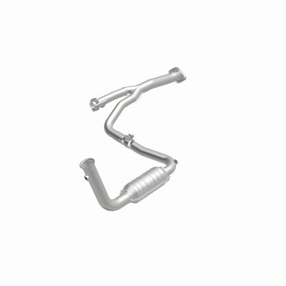 MagnaFlow Jeep Liberty HM Grade Federal / EPA Compliant Direct-Fit Catalytic Converter 93382 360 Degree Image Set