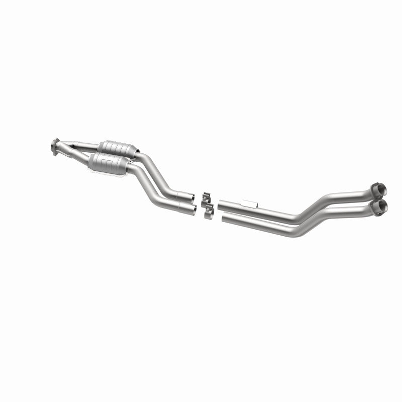 MagnaFlow Mercedes-Benz C220 Standard Grade Federal / EPA Compliant Direct-Fit Catalytic Converter 23578 360 Degree Image Set