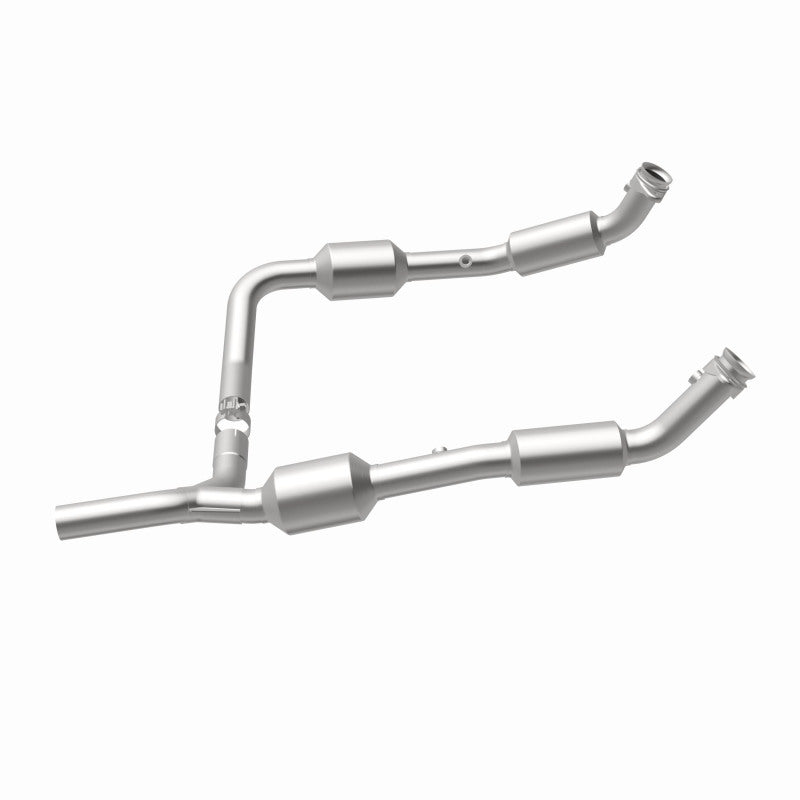 MagnaFlow Ford California Grade CARB Compliant Direct-Fit Catalytic Converter 5582640 360 Degree Image Set