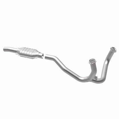 MagnaFlow Ford Standard Grade Federal / EPA Compliant Direct-Fit Catalytic Converter 93131 360 Degree Image Set