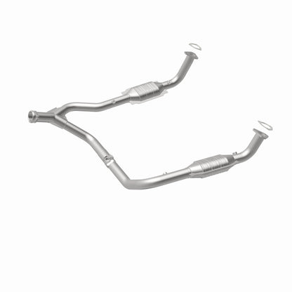 MagnaFlow Land Rover Range Rover HM Grade Federal / EPA Compliant Direct-Fit Catalytic Converter 93694 360 Degree Image Set