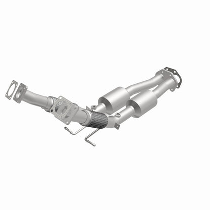 MagnaFlow Volvo XC90 OEM Grade Federal / EPA Compliant Direct-Fit Catalytic Converter 21-506 360 Degree Image Set