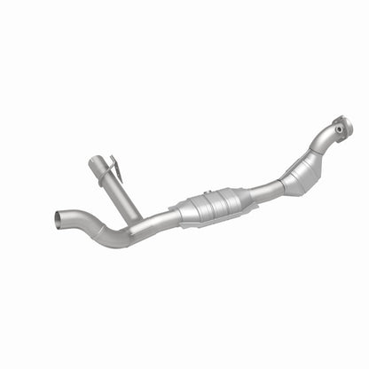 MagnaFlow Ford OEM Grade Federal / EPA Compliant Direct-Fit Catalytic Converter 51839 360 Degree Image Set