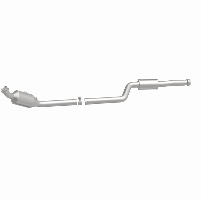 MagnaFlow Mercedes-Benz C300 OEM Grade Federal / EPA Compliant Direct-Fit Catalytic Converter 21-497 360 Degree Image Set