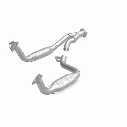MagnaFlow Chevrolet SSR HM Grade Federal / EPA Compliant Direct-Fit Catalytic Converter 93380 360 Degree Image Set