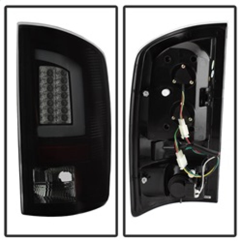 Spyder 02-06 Dodge Ram 1500 V3 Light Bar LED Tail Light - Blk Smoke (ALT-YD-DRAM02V3-LBLED-BSM) 5084125 5084125 Photo - Unmounted
