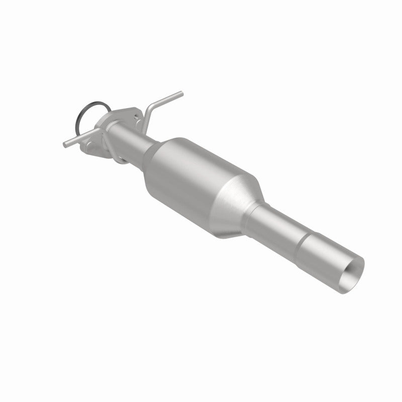 MagnaFlow Ford Focus OEM Grade Federal / EPA Compliant Direct-Fit Catalytic Converter 49196 360 Degree Image Set