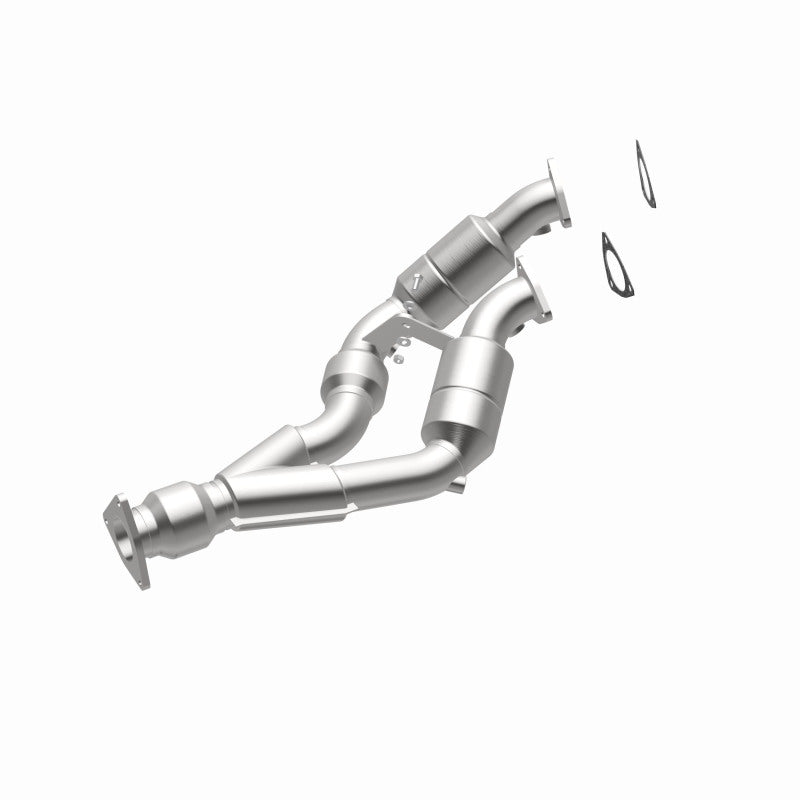 MagnaFlow OEM Grade Federal / EPA Compliant Direct-Fit Catalytic Converter 51499 360 Degree Image Set