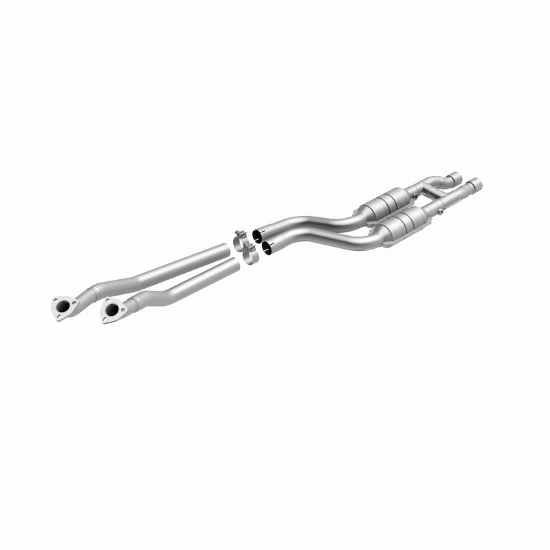 MagnaFlow BMW 528i HM Grade Federal / EPA Compliant Direct-Fit Catalytic Converter 24022 360 Degree Image Set