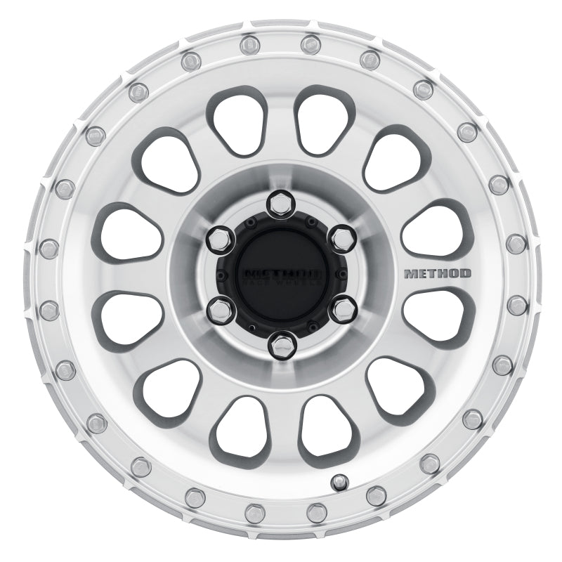 Method Race Wheels MR315 Wheel Machined / Clear Coat 17x8.5 0 6x5.5 MR31578560300 Photo - Close Up