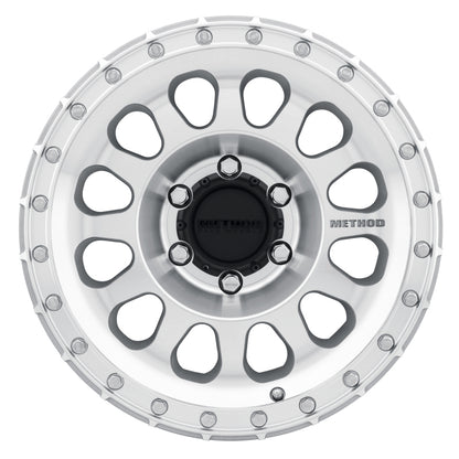 Method Race Wheels MR315 Wheel Machined / Clear Coat 17x8.5 0 6x5.5 MR31578560300 Photo - Close Up