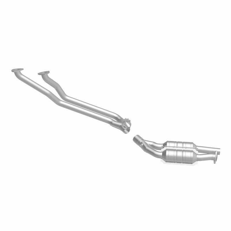 MagnaFlow BMW 525i Standard Grade Federal / EPA Compliant Direct-Fit Catalytic Converter 23808 360 Degree Image Set