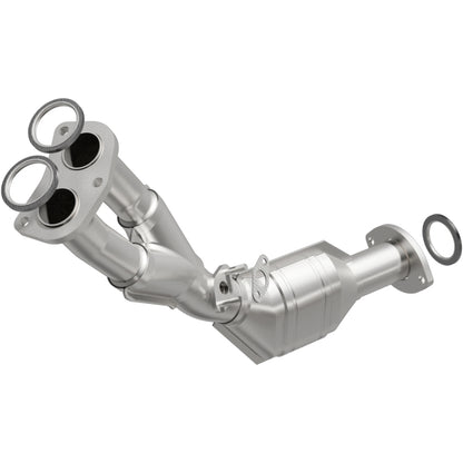 MagnaFlow Toyota Tacoma OEM Grade Federal / EPA Compliant Direct-Fit Catalytic Converter 51869 Photo - Primary