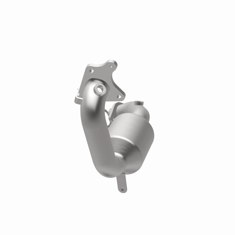MagnaFlow Nissan Juke OEM Grade Federal / EPA Compliant Direct-Fit Catalytic Converter 52439 360 Degree Image Set