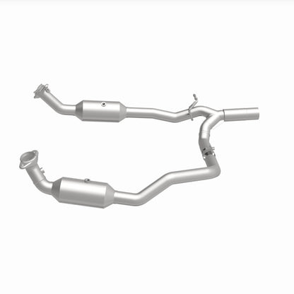 Magnaflow 17-18 Ford E-350 6.8L Direct Fit Converter 280014 280014 360 Degree Image Set