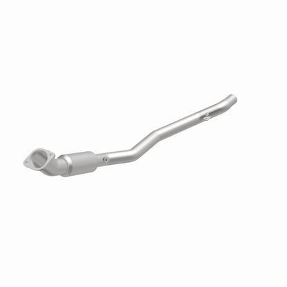 MagnaFlow California Grade CARB Compliant Direct-Fit Catalytic Converter 4561539 360 Degree Image Set