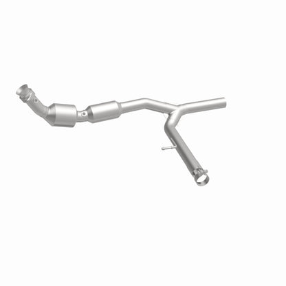 Magnaflow 2004 Ford F-150 5.4L Direct Fit Converter 5582706 5582706 360 Degree Image Set