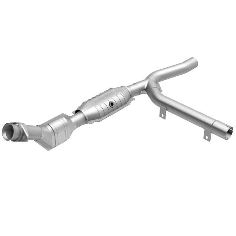 MagnaFlow Ford F-150 California Grade CARB Compliant Direct-Fit Catalytic Converter 447146 Photo - Primary
