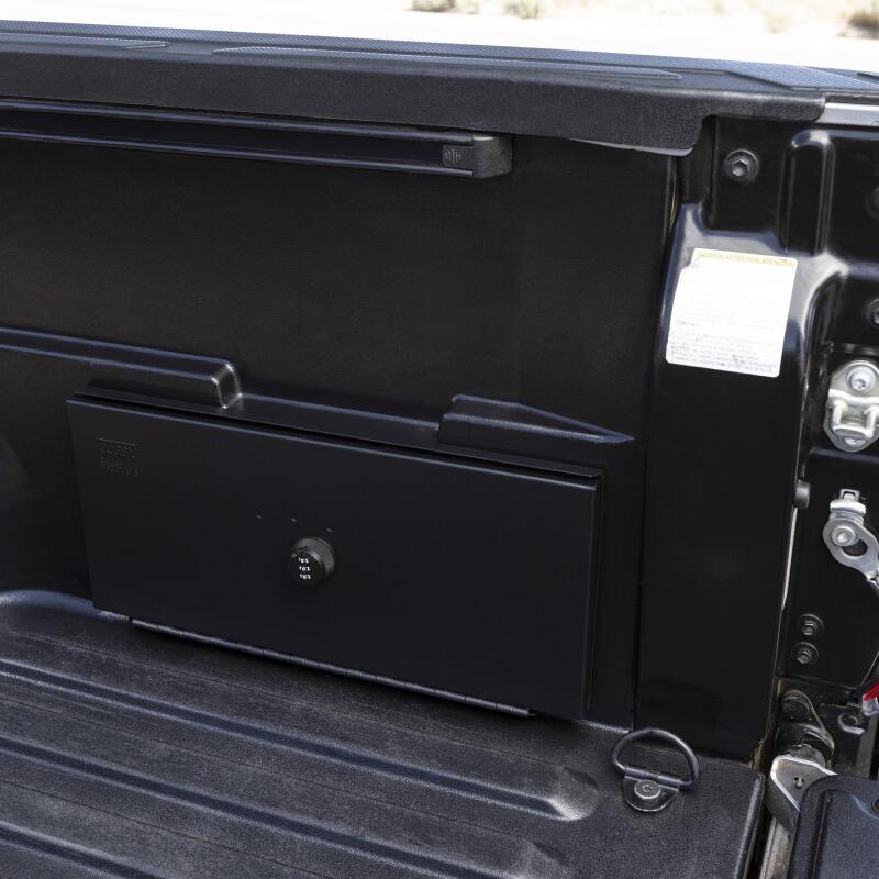 Tuffy Products Tuffy Truck Bed Lockbox W/ Combo Lock For Toyota Tacoma 161-01-A 161-01-A Photo - Close Up
